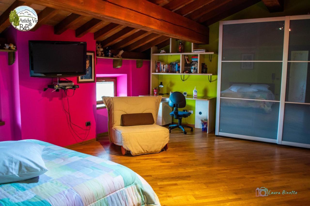 Antiche Vie B&B Serramazzoni エクステリア 写真