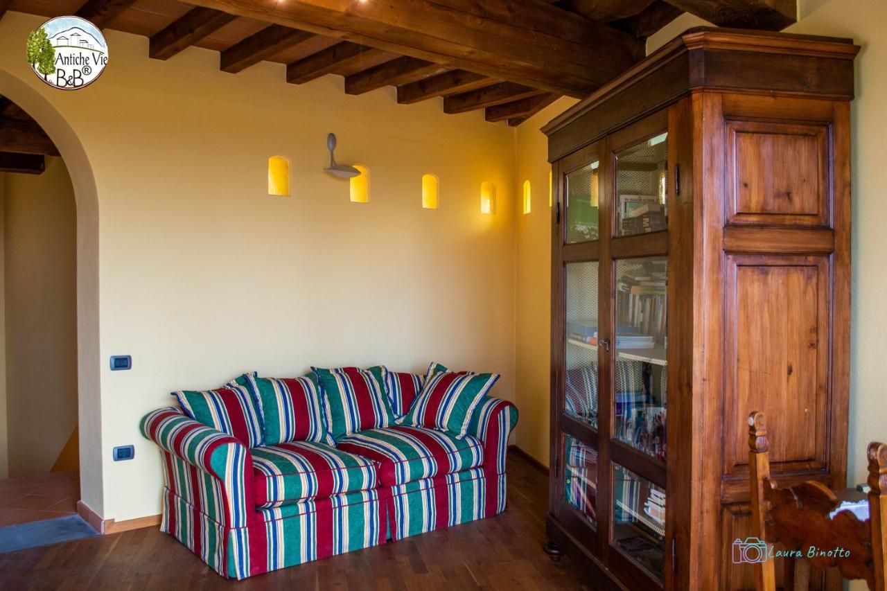 Antiche Vie B&B Serramazzoni エクステリア 写真
