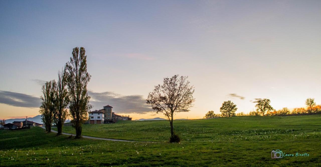 Antiche Vie B&B Serramazzoni エクステリア 写真