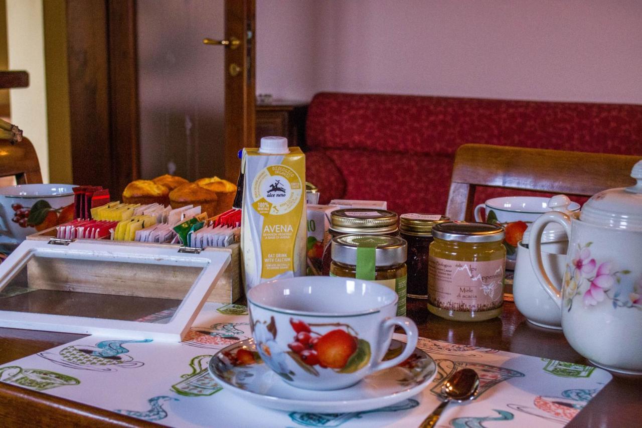 Antiche Vie B&B Serramazzoni エクステリア 写真